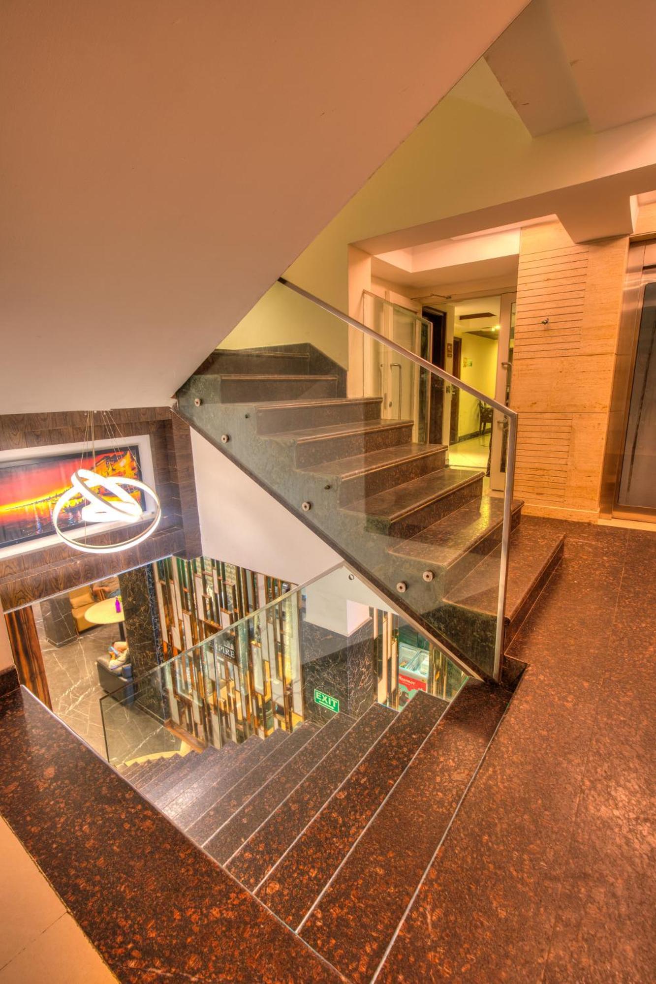 The Singh Empire, New Delhi Hotel ภายนอก รูปภาพ
