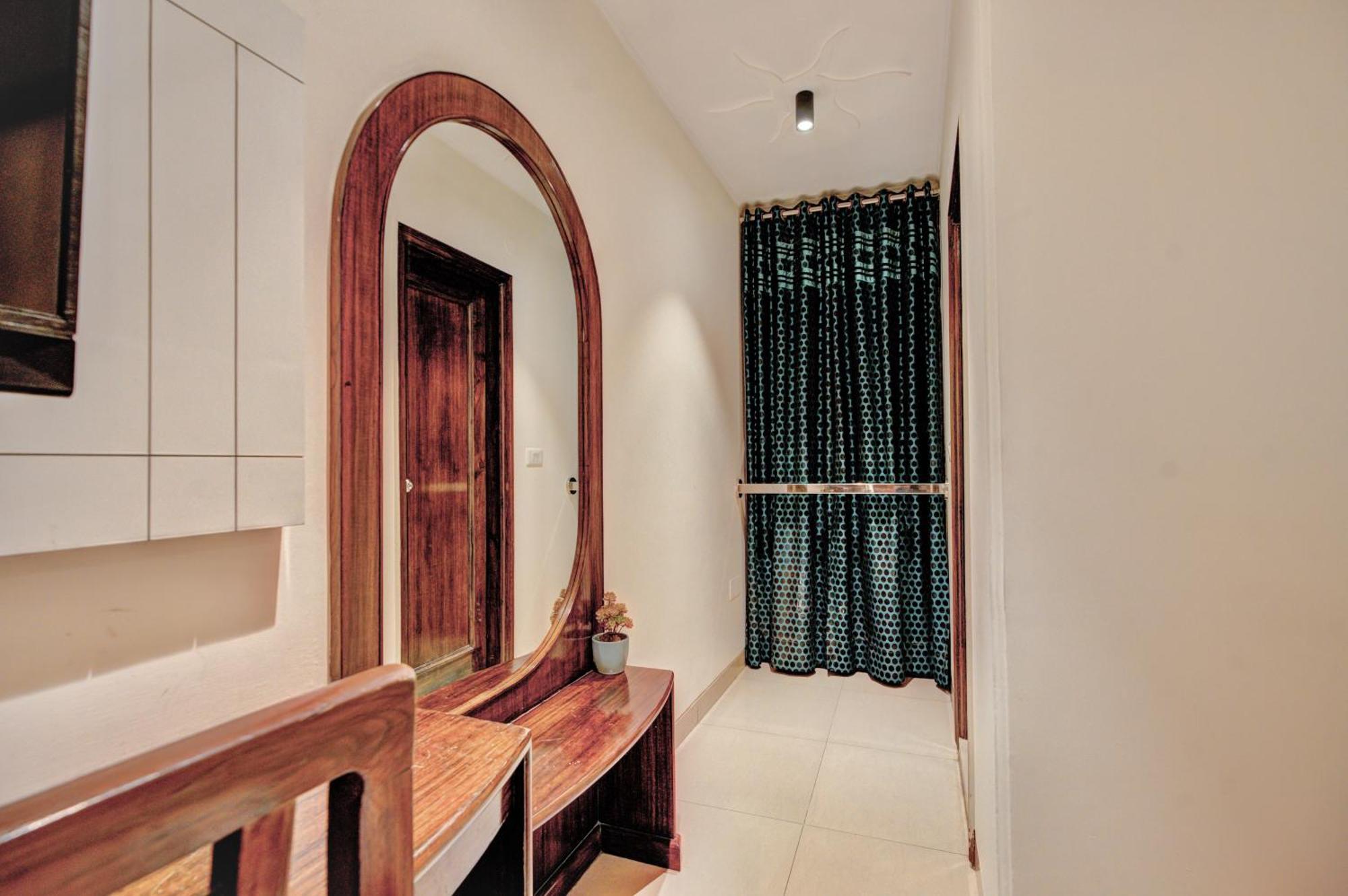 The Singh Empire, New Delhi Hotel ภายนอก รูปภาพ