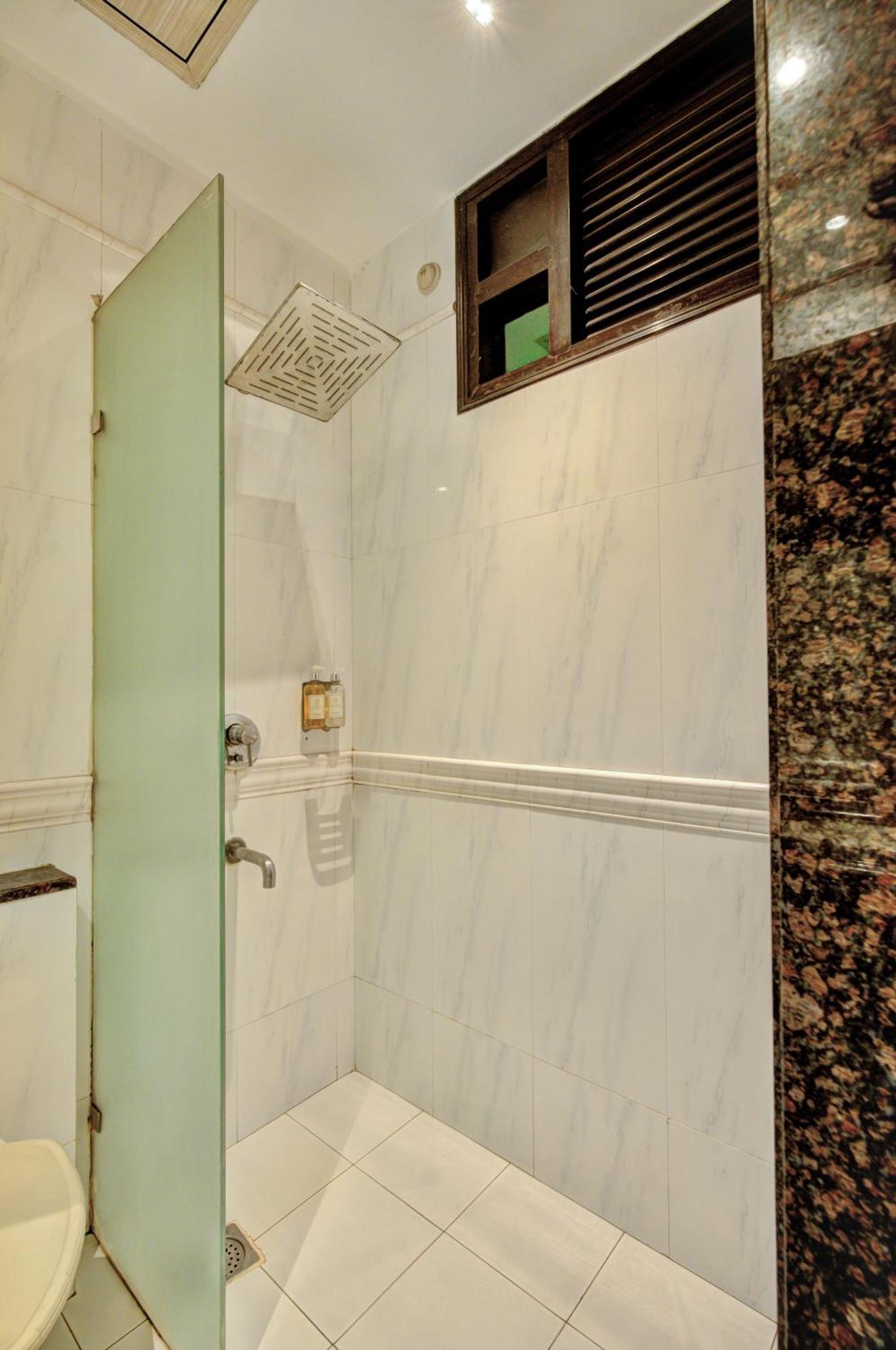 The Singh Empire, New Delhi Hotel ภายนอก รูปภาพ